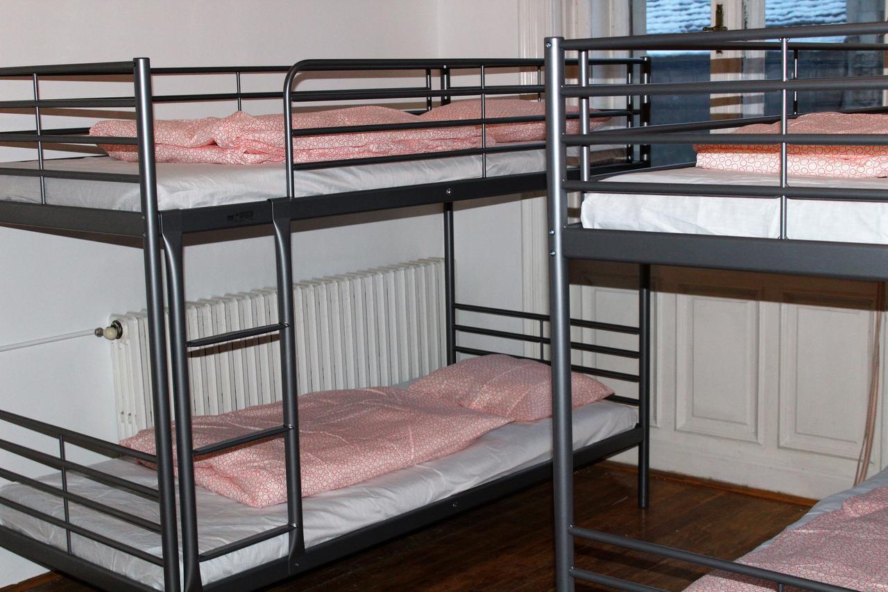 Black Dog Hostel Budapest Ngoại thất bức ảnh