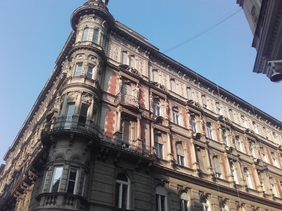 Black Dog Hostel Budapest Ngoại thất bức ảnh
