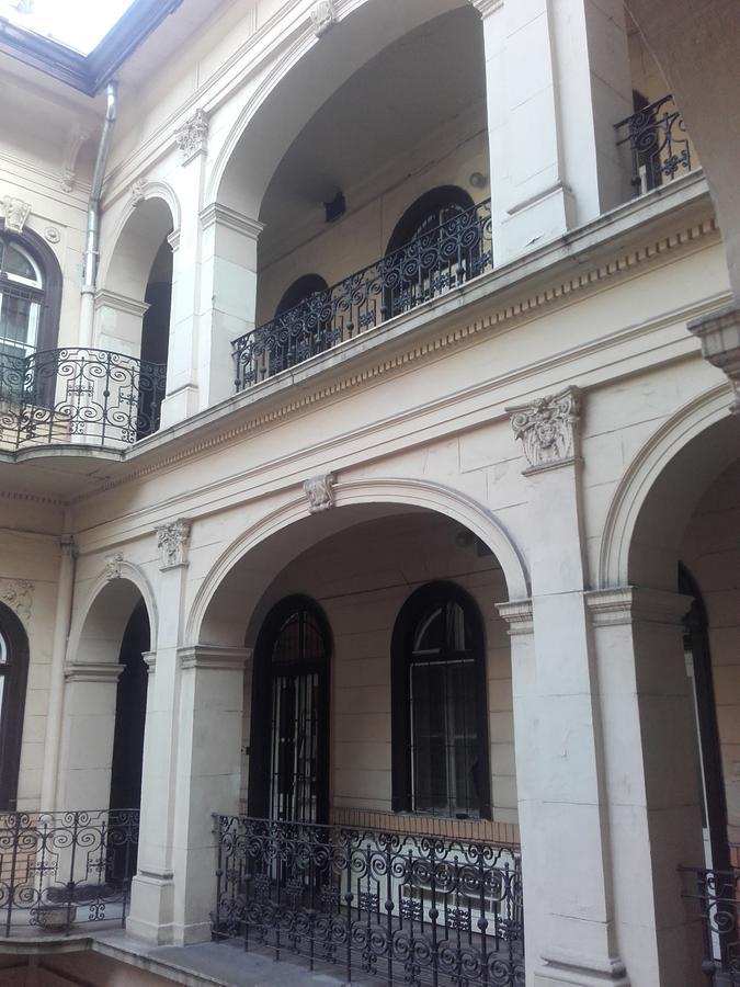 Black Dog Hostel Budapest Ngoại thất bức ảnh