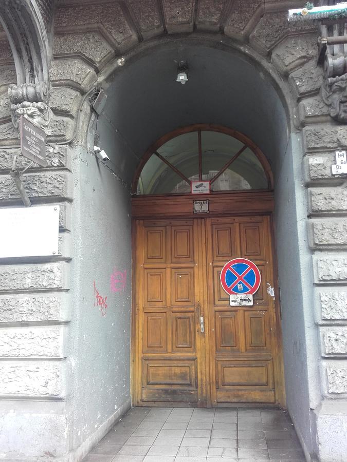 Black Dog Hostel Budapest Ngoại thất bức ảnh